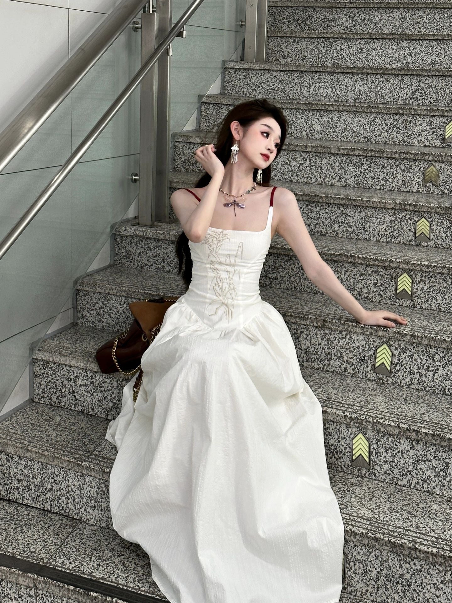 Women's Strap Dress Waist-cinching And Figure-flattering